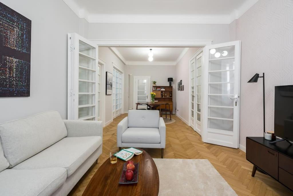 Exquisite Art Deco 2Br Apartment Prime Location Bucarest Extérieur photo