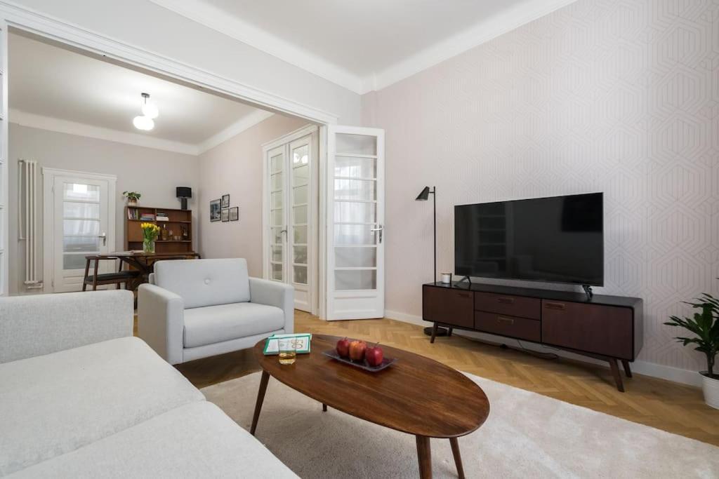 Exquisite Art Deco 2Br Apartment Prime Location Bucarest Extérieur photo